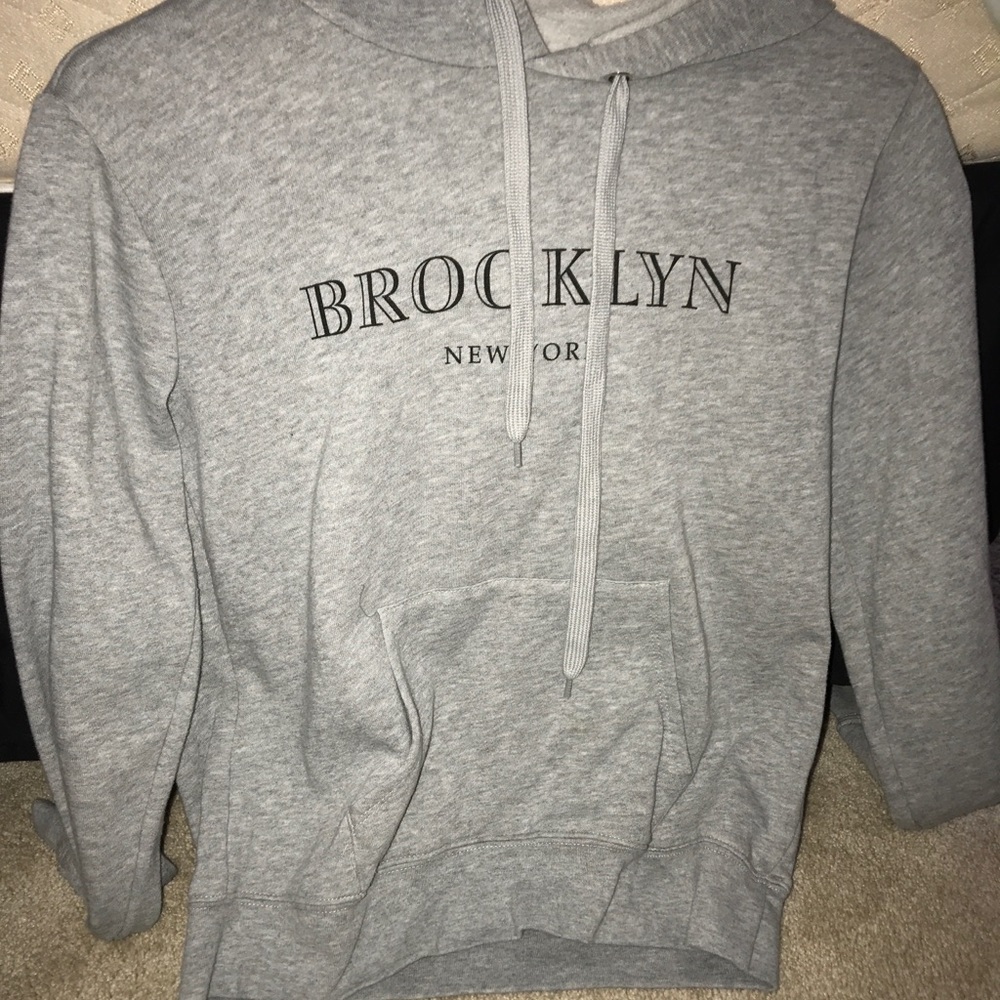 Sweatshirt